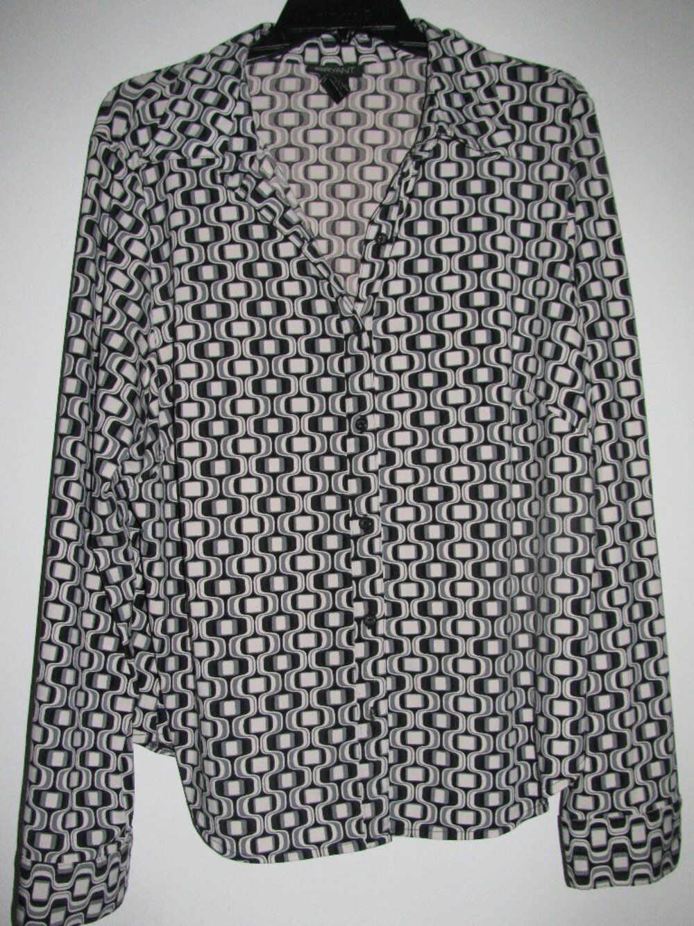 BUTTON UP TOP WITH BLACK AND GRAY DESIGN ON WHITE - SIZE 14/16
